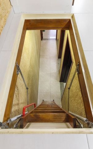 Casa à venda com 156m², 3 quartos e 4 vagas Casa à venda com 156m², 3 quartos e 4 vagasÁrea comum
