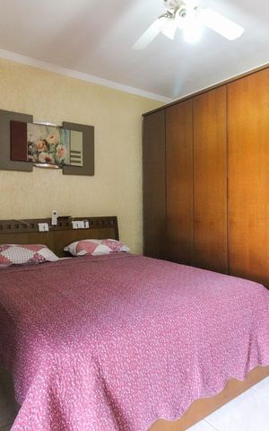 Casa à venda com 156m², 3 quartos e 4 vagas Casa à venda com 156m², 3 quartos e 4 vagasSuíte