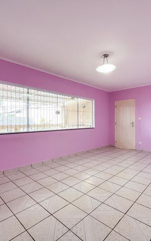 Casa à venda com 250m², 2 quartos e 1 vaga Casa à venda com 250m², 2 quartos e 1 vagaSala