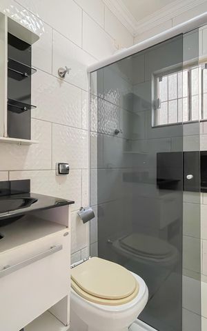 Casa à venda com 250m², 2 quartos e 1 vaga Casa à venda com 250m², 2 quartos e 1 vagaBanheiro 2