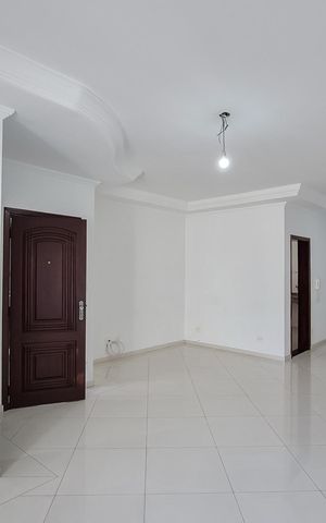 Apartamento para alugar com 248m², 3 quartos e 2 vagas Apartamento para alugar com 248m², 3 quartos e 2 vagasSala