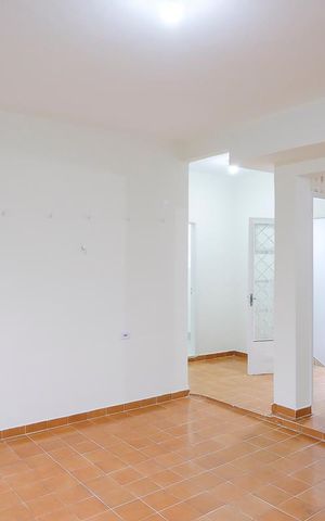 Casa à venda com 562m², 5 quartos e 5 vagasÁrea de serviço casa 1