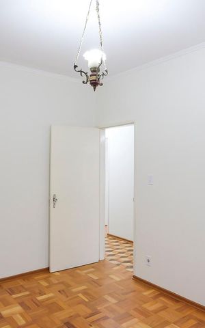 Casa à venda com 562m², 5 quartos e 5 vagasQuarto 1 casa 1