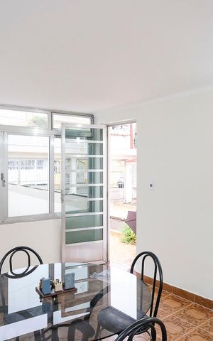 Casa à venda com 562m², 5 quartos e 5 vagasSala de entrada casa 1