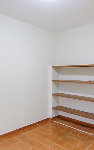 Casa à venda com 562m², 5 quartos e 5 vagasQuarto 4 casa 1