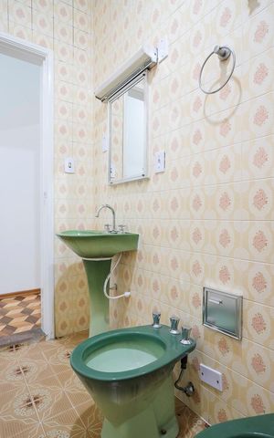 Casa à venda com 562m², 5 quartos e 5 vagasBanheiro 1 casa 1