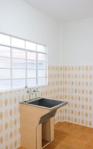 Casa à venda com 562m², 5 quartos e 5 vagasÁrea de serviço casa 1
