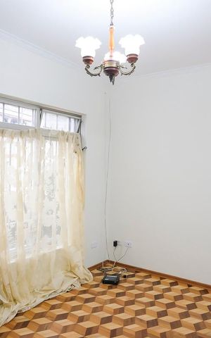 Casa à venda com 562m², 5 quartos e 5 vagasSala casa 1
