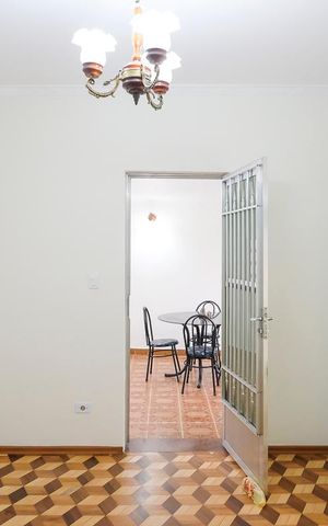 Casa à venda com 562m², 5 quartos e 5 vagasSala casa 1