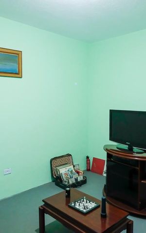 Casa à venda com 562m², 5 quartos e 5 vagasEscritório