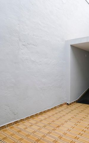 Casa à venda com 562m², 5 quartos e 5 vagasGaragem