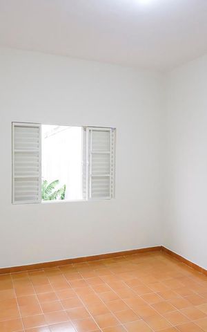 Casa à venda com 562m², 5 quartos e 5 vagasQuarto 4 casa 1