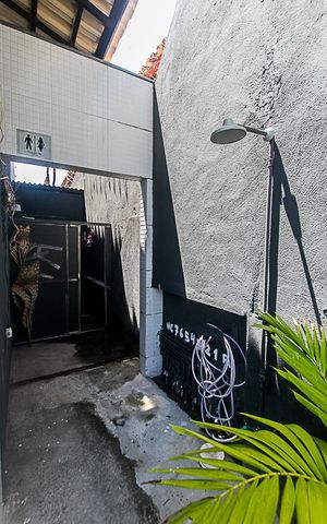 Casa de condomínio para alugar com 320m², 3 quartos e 2 vagas Casa de condomínio para alugar com 320m², 3 quartos e 2 vagasÁrea comum - banheiro serviço