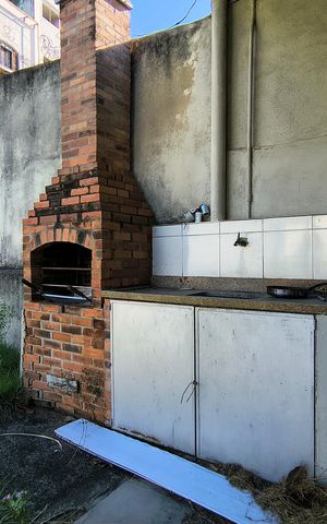 Casa à venda com 350m², 3 quartos e 4 vagasChurrasqueira