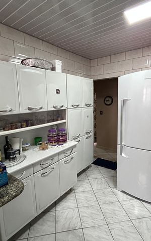 Casa à venda com 250m², 4 quartos e 5 vagasCozinha casa 2