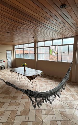 Casa à venda com 250m², 4 quartos e 5 vagasVaranda da casa 2