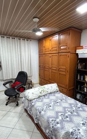 Casa à venda com 250m², 4 quartos e 5 vagasQuarto 2 casa 2