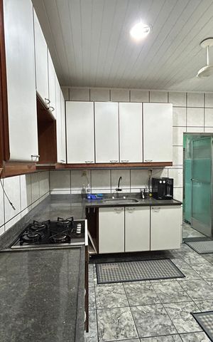 Casa à venda com 250m², 4 quartos e 5 vagasCozinha