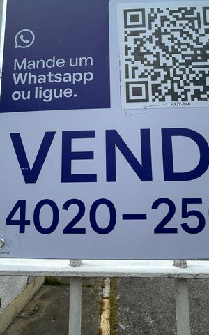 Casa à venda com 250m², 4 quartos e 5 vagasCódigo alpha numérico