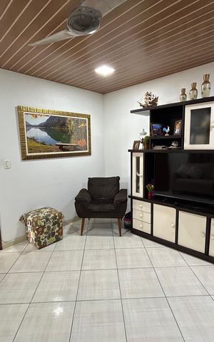 Casa à venda com 250m², 4 quartos e 5 vagasSala casa 2