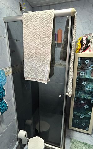 Casa à venda com 250m², 4 quartos e 5 vagasBanheiro casa 2