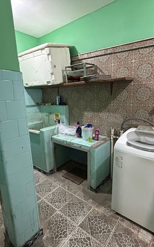 Casa à venda com 250m², 4 quartos e 5 vagasÁrea de Serviço