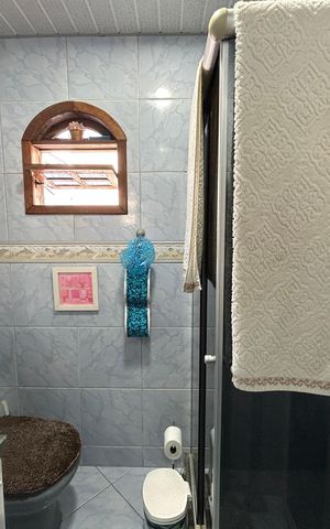 Casa à venda com 250m², 4 quartos e 5 vagasBanheiro casa 2