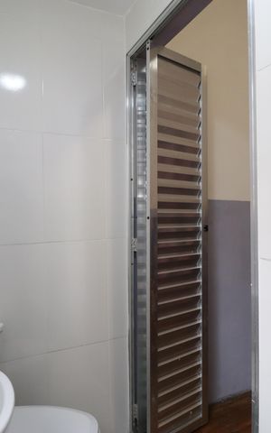 Casa à venda com 350m², 5 quartos e 10 vagasBanheiro da Suíte 2