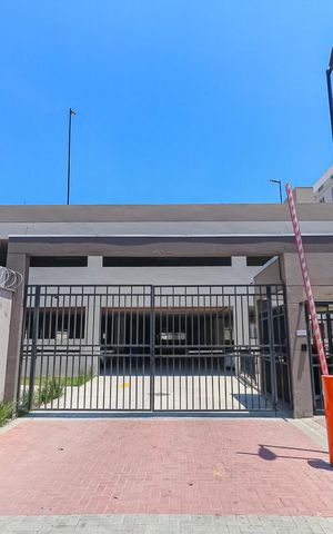 Apartamento à venda com 55m², 2 quartos e sem vaga Apartamento à venda com 55m², 2 quartos e sem vagaFachada e portaria