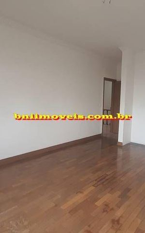 Casa à venda com 500m², 4 quartos e 9 vagas