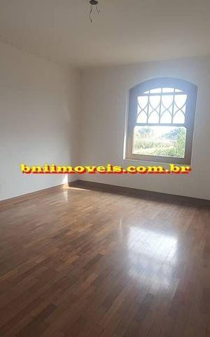 Casa à venda com 500m², 4 quartos e 9 vagas