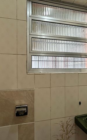 Casa para alugar com 400m², 4 quartos e 3 vagas Casa para alugar com 400m², 4 quartos e 3 vagasBanheiro de serviço