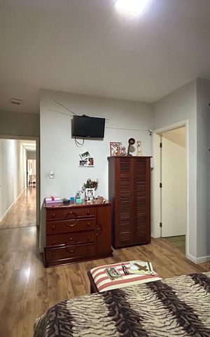Casa para alugar com 400m², 4 quartos e 3 vagas Casa para alugar com 400m², 4 quartos e 3 vagasSuíte