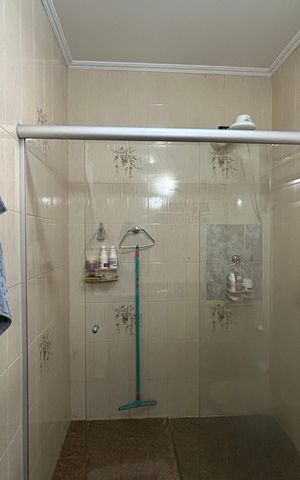 Casa para alugar com 400m², 4 quartos e 3 vagas Casa para alugar com 400m², 4 quartos e 3 vagasBanheiro