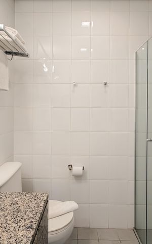 Studio à venda com 33m², 1 quarto e 1 vaga Studio à venda com 33m², 1 quarto e 1 vagaBanheiro