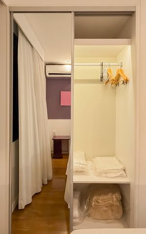 Studio à venda com 33m², 1 quarto e 1 vaga Studio à venda com 33m², 1 quarto e 1 vagaQuarto - Armários