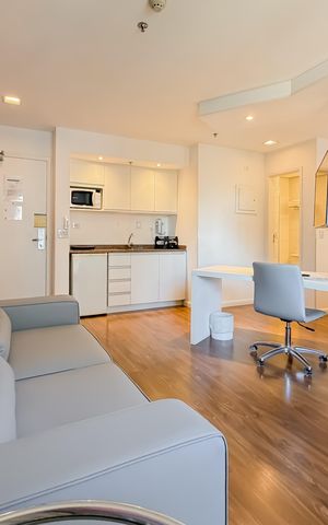 Studio à venda com 33m², 1 quarto e 1 vaga Studio à venda com 33m², 1 quarto e 1 vagaSala