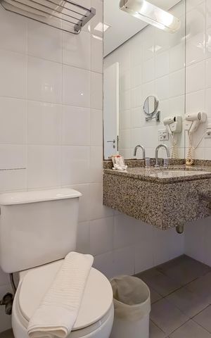 Studio à venda com 33m², 1 quarto e 1 vaga Studio à venda com 33m², 1 quarto e 1 vagaBanheiro