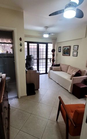 Casa à venda com 200m², 4 quartos e 5 vagas Casa à venda com 200m², 4 quartos e 5 vagasSala