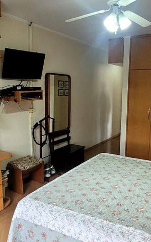 Casa à venda com 200m², 4 quartos e 5 vagas Casa à venda com 200m², 4 quartos e 5 vagasQuarto
