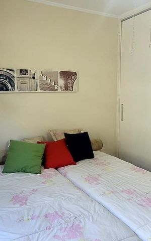 Casa à venda com 200m², 4 quartos e 5 vagas Casa à venda com 200m², 4 quartos e 5 vagasQuarto