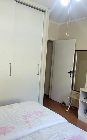 Casa à venda com 200m², 4 quartos e 5 vagas Casa à venda com 200m², 4 quartos e 5 vagasQuarto