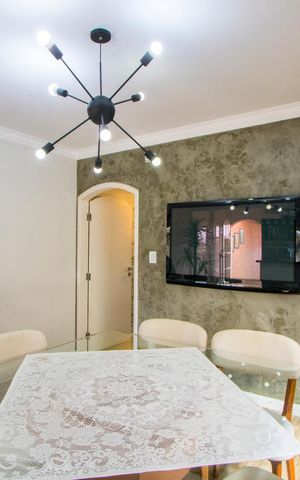 Casa à venda com 200m², 2 quartos e 2 vagas Casa à venda com 200m², 2 quartos e 2 vagasCopa