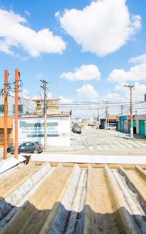 Casa à venda com 200m², 2 quartos e 2 vagas Casa à venda com 200m², 2 quartos e 2 vagasVista do quarto 1