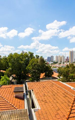 Casa à venda com 200m², 2 quartos e 2 vagas Casa à venda com 200m², 2 quartos e 2 vagasVista do espaço gourmet