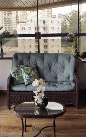 Apartamento à venda com 220m², 3 quartos e 3 vagas Apartamento à venda com 220m², 3 quartos e 3 vagasVaranda