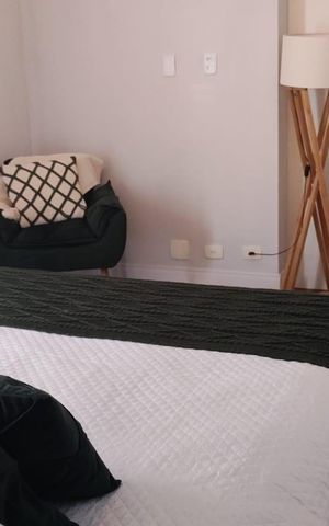 Apartamento à venda com 220m², 3 quartos e 3 vagas Apartamento à venda com 220m², 3 quartos e 3 vagasQuarto