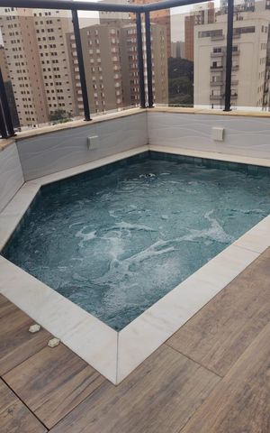 Apartamento à venda com 220m², 3 quartos e 3 vagas Apartamento à venda com 220m², 3 quartos e 3 vagasVaranda