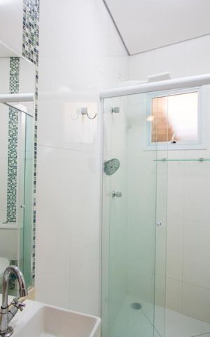 Apartamento à venda com 63m², 2 quartos e 2 vagas Apartamento à venda com 63m², 2 quartos e 2 vagasBanheiro do quarto 1