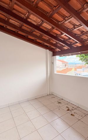 Casa para alugar com 120m², 2 quartos e 1 vagaVaranda